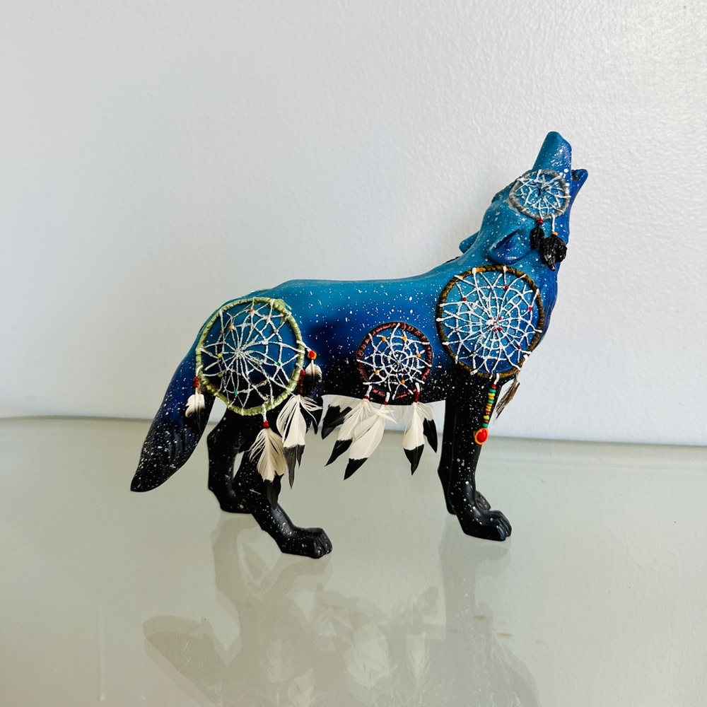 Collectable Wolf Figurine | Night Sky With Feathered Dreamcatcher